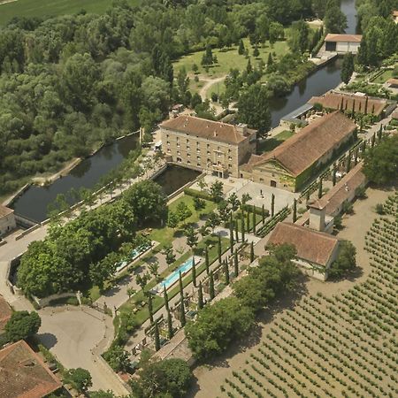 Hacienda Zorita Wine Hotel & Spa Вальвердон Экстерьер фото An aerial view of the village of Saint-Martin-de-Champs
