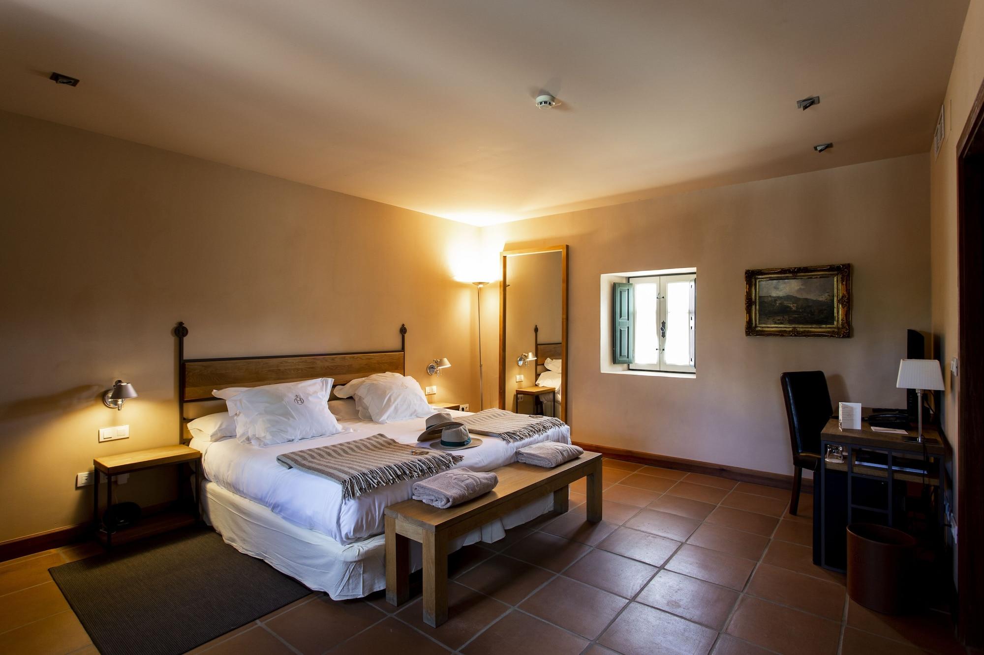 Hacienda Zorita Wine Hotel & Spa Вальвердон Экстерьер фото A room at the hotel
