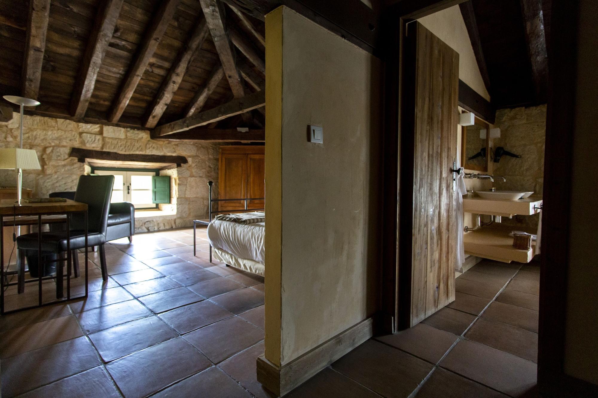 Hacienda Zorita Wine Hotel & Spa Вальвердон Экстерьер фото Interior of the house